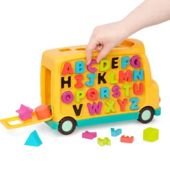 B.Toys AlphaBus – Autobus z alfabetem magnetycznym