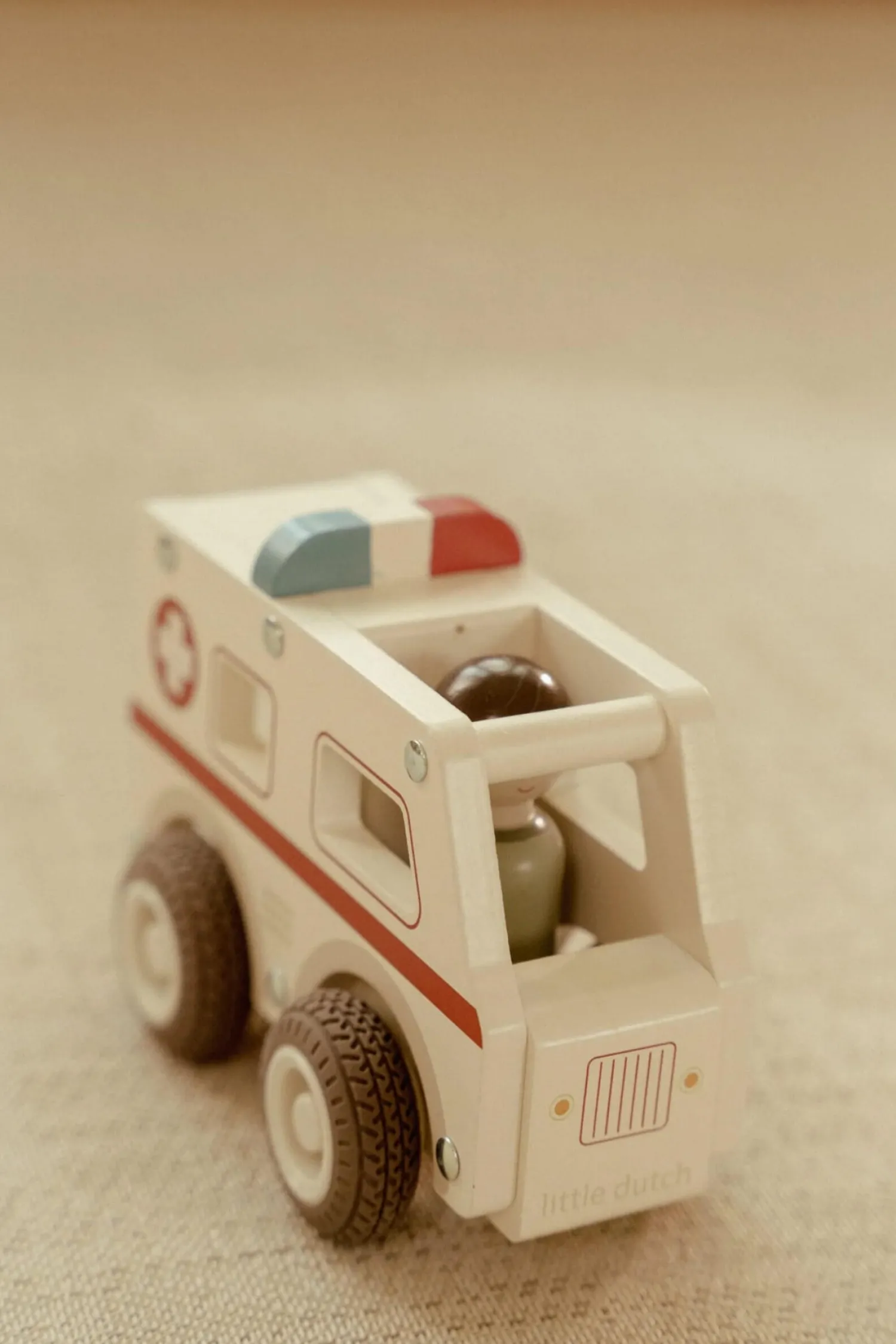 Little Dutch Ambulans FSC