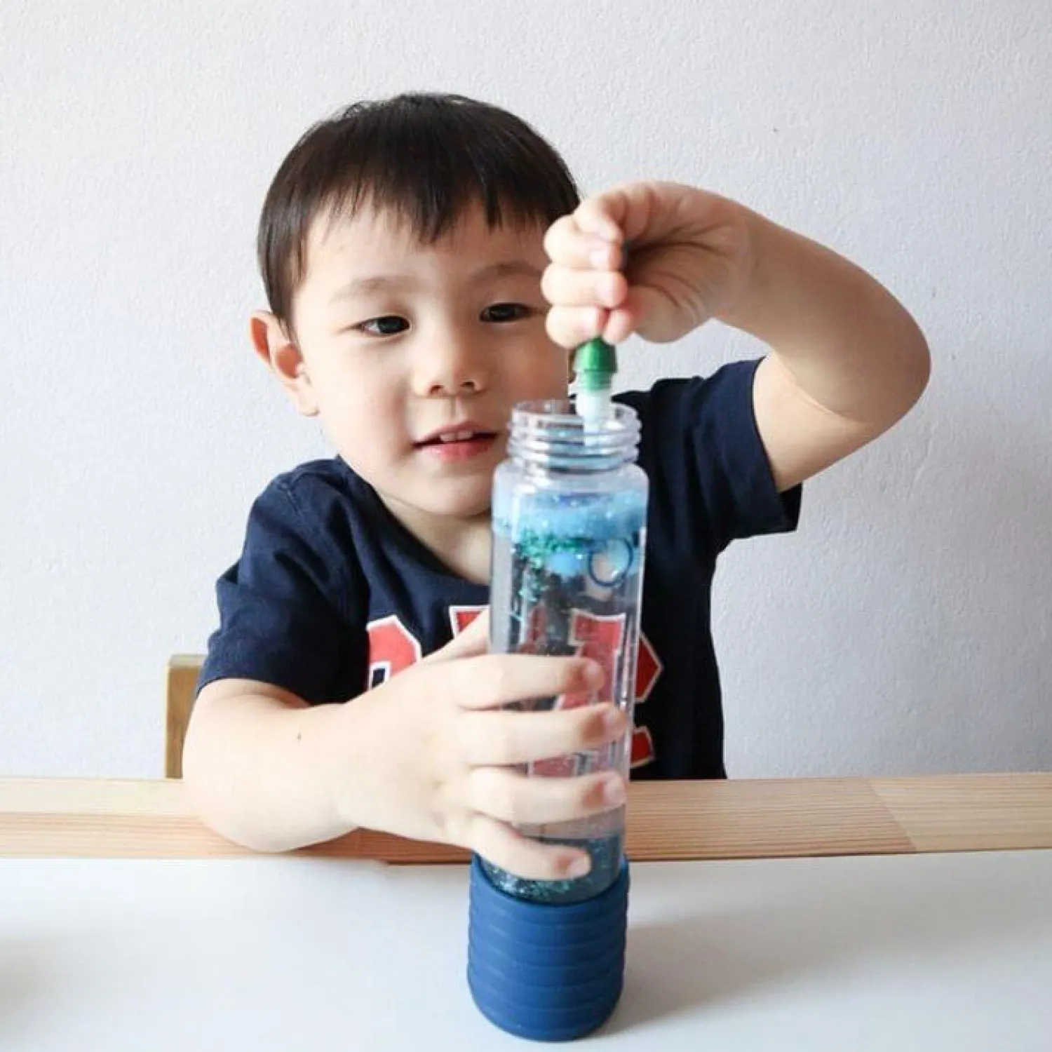 Jellystone Butelka sensoryczna DIY Dinozaur