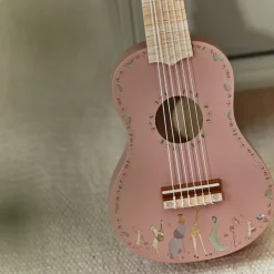 Little Dutch Drewniana gitara różowa Safari Friends FSC
