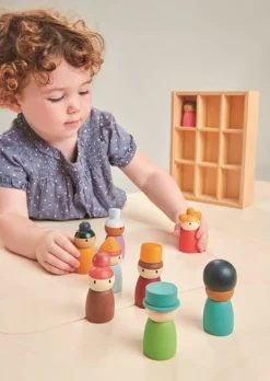 Tender Leaf Toys Drewniane figurki do zabawy - Folk Hotel