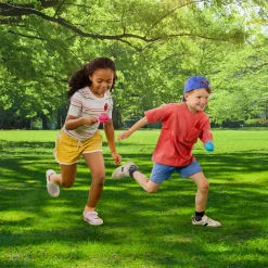 B.Toys Egg & Spoon Racers - zestaw do zabawy w wyścigi z jajkami na łyżkach