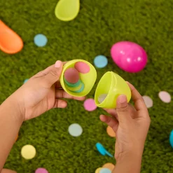 B.Toys Egg & Spoon Racers - zestaw do zabawy w wyścigi z jajkami na łyżkach