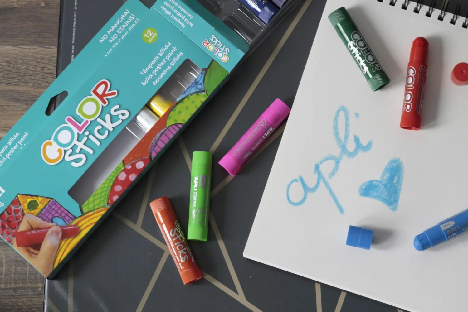 Apli Kids Farby w kredce - 12 kolorów