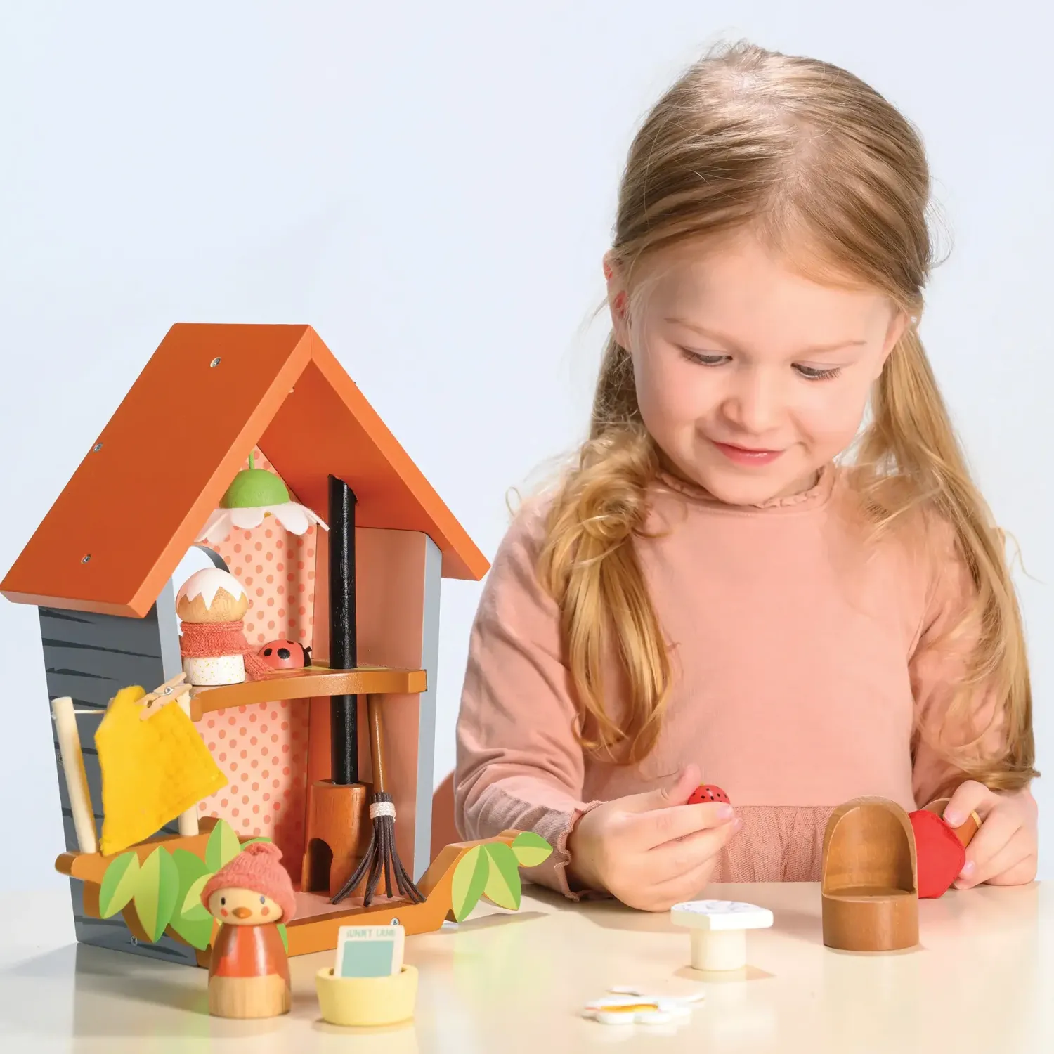 Tender Leaf Toys Gniazdko rodziny Robin