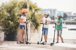 Scootandride Highwaykick 3 LED Hulajnoga składana ze świecącymi kółkami 3+ Kiwi