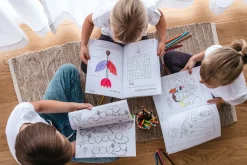 Pan Tabletka “Kolorowe ziółka” – książeczka edukacyjna dla dzieci