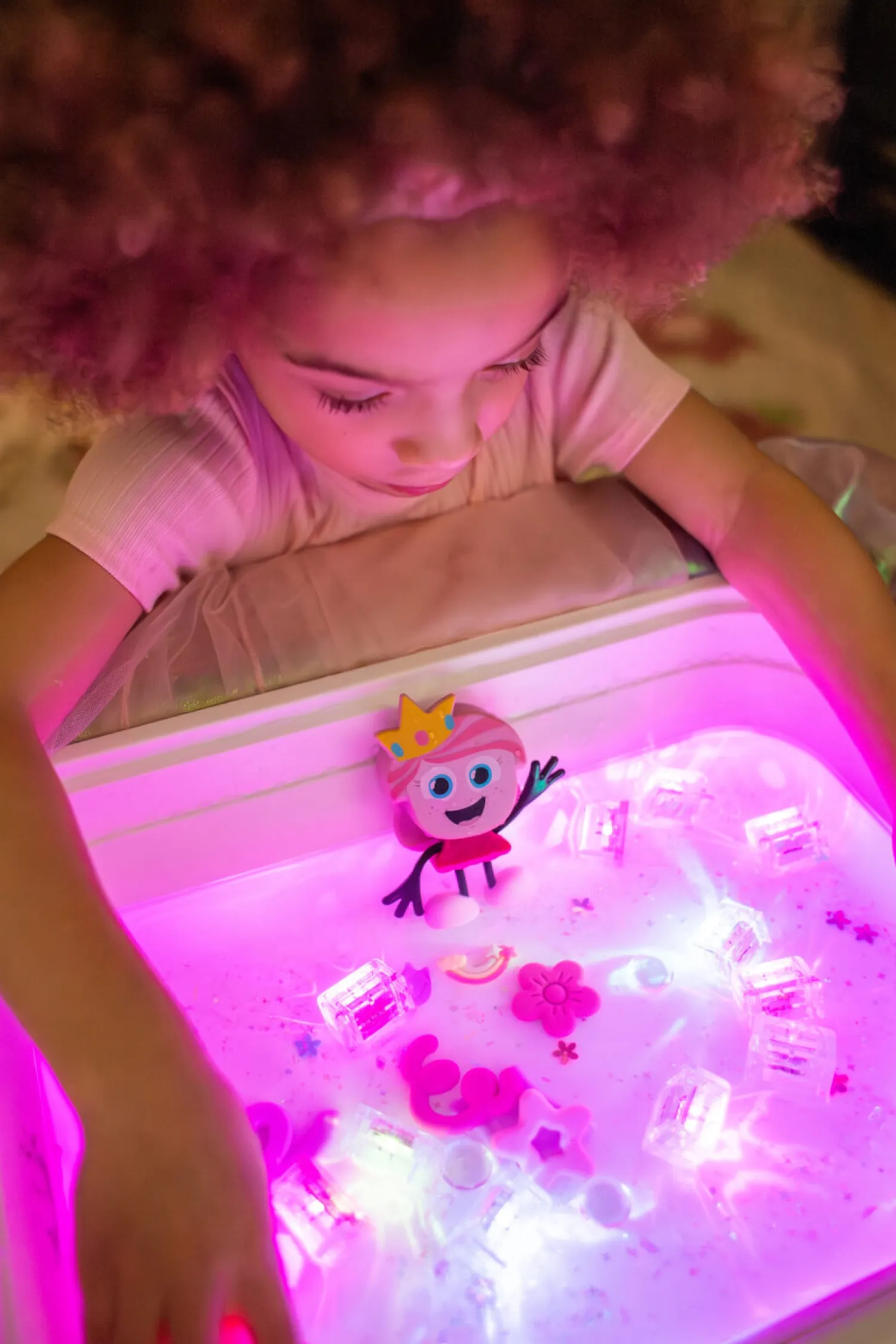 Glo Pals Kostki sensoryczne świecące w wodzie Ida księżniczka - zabawka kąpielowa, różowy
