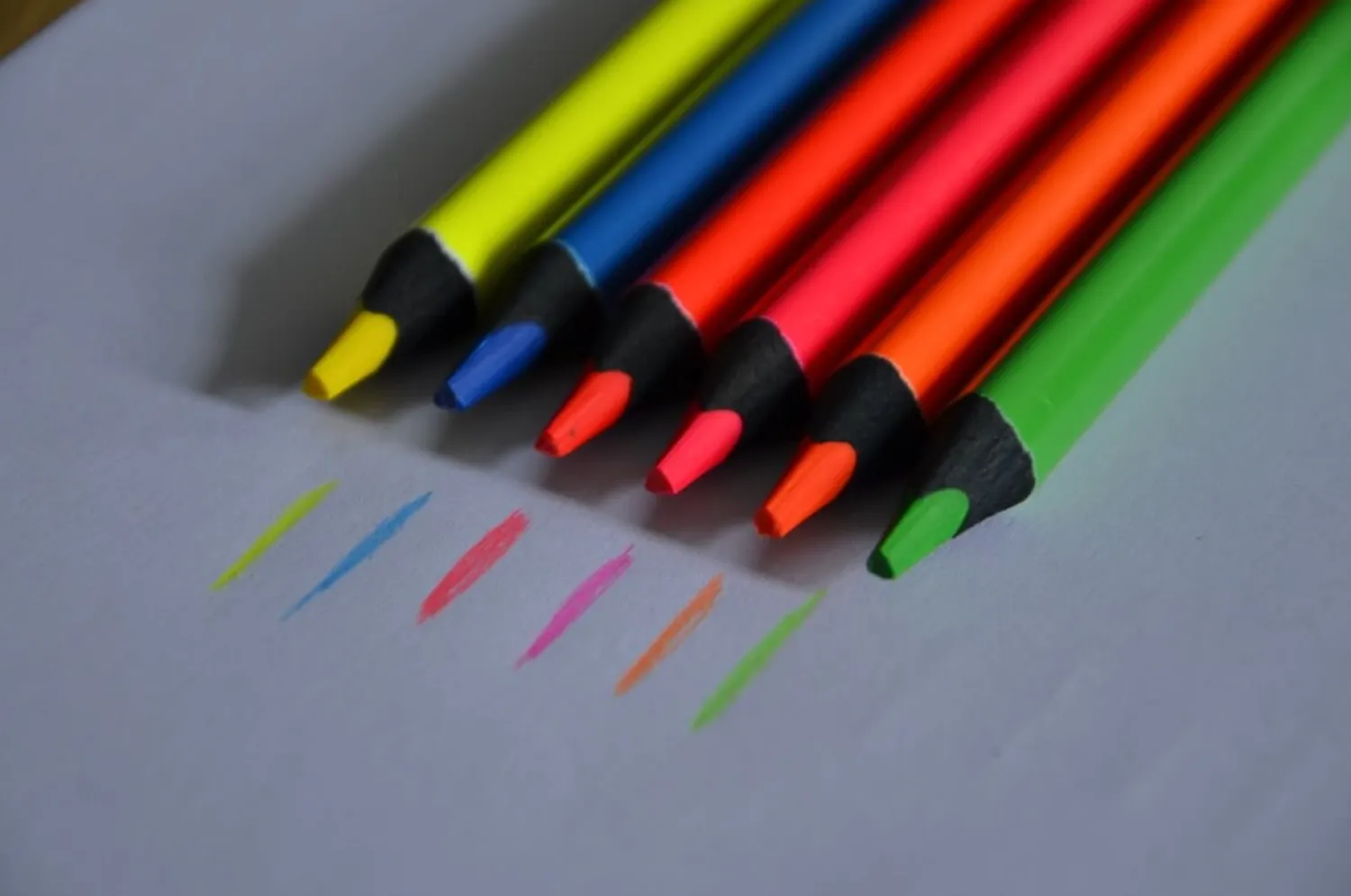 Apli Kids Kredki ołówkowe Jumbo - fluo