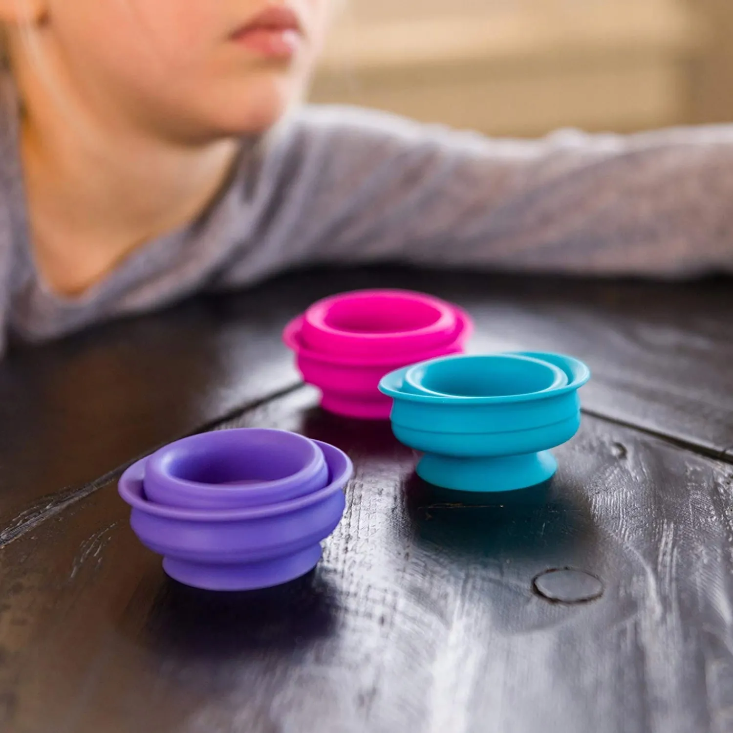 Fat Brain Toys Kubeczki Przyssawki
