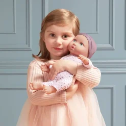 LullaBaby Lalka niemowlę ze smoczkiem, w piżamce w kropeczki i czapeczce