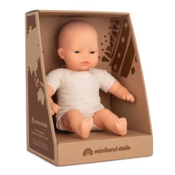 Miniland Lalka z miękkim brzuchem - Azja 32cm