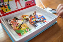 Janod Magnetyczna układanka Kostiumy Chłopiec Magnetibook