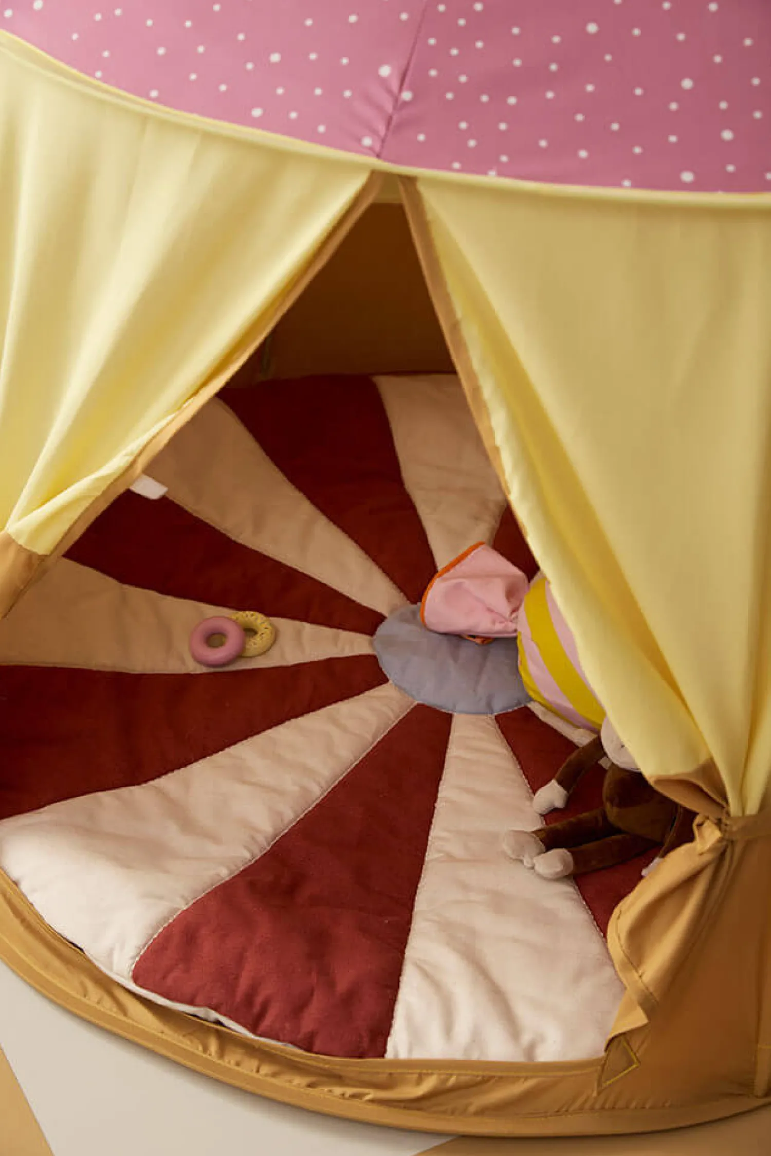 Dzieci Kids Concept Mata do zabawy Circus - czerwona