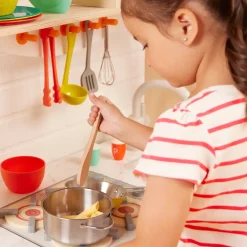 B.Toys Mini Chef - Pot-n-Pan Playset - zestaw realistycznych naczyń i przyborów kuchennych ze stojakiem