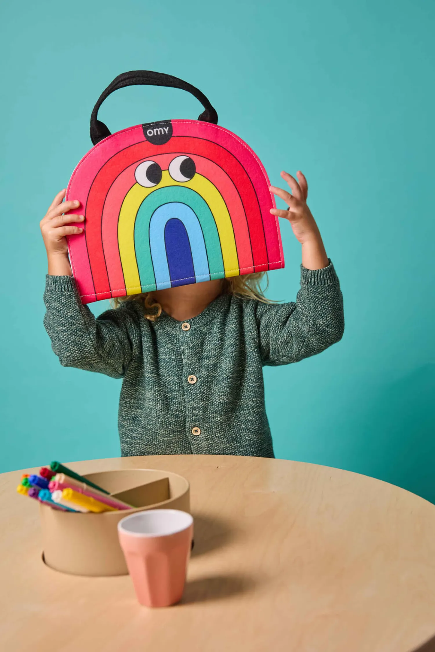 OMY Montessori miękka książka aktywizująca - kształty i kolory