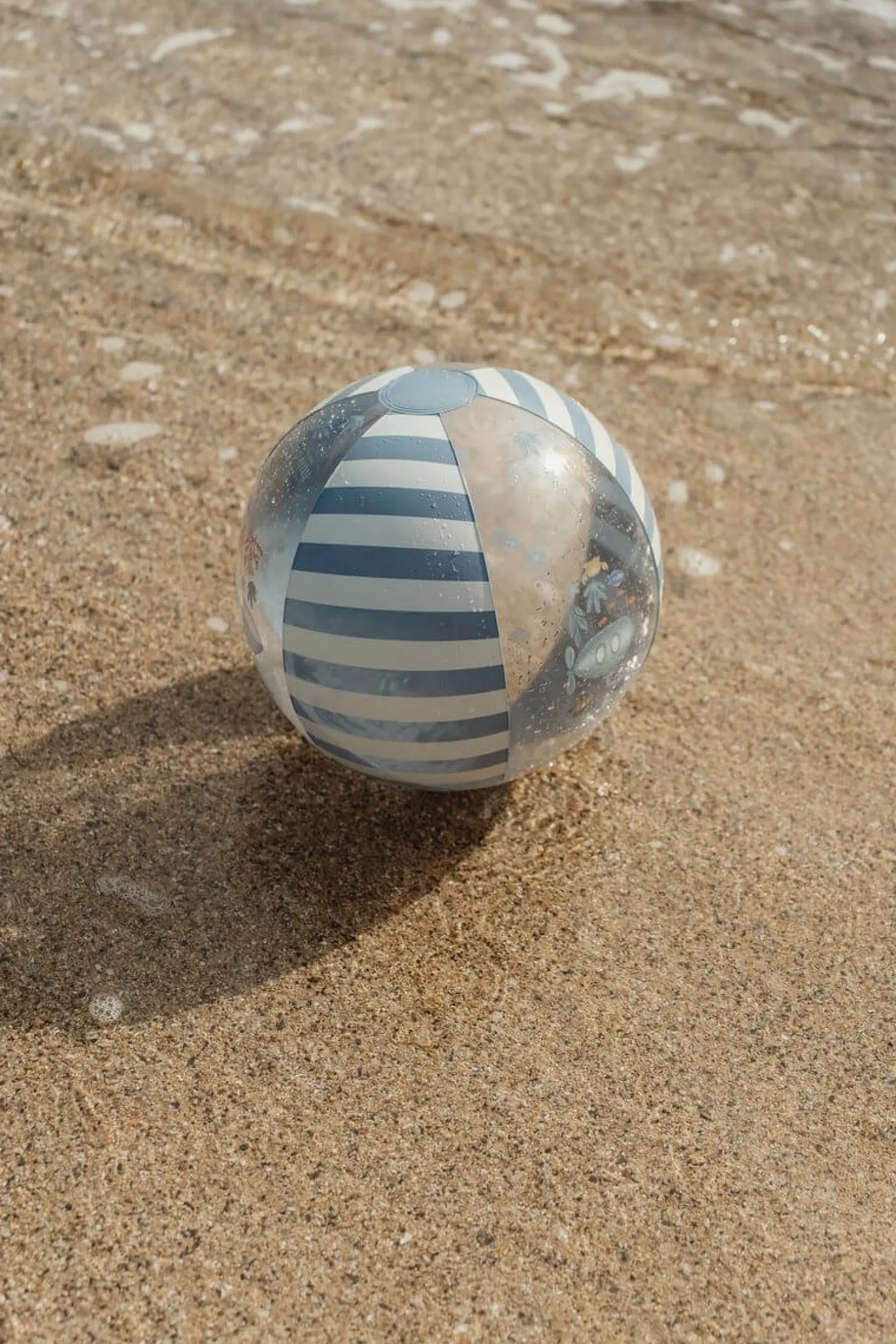 Little Dutch Piłka plażowa Ocean World 35cm
