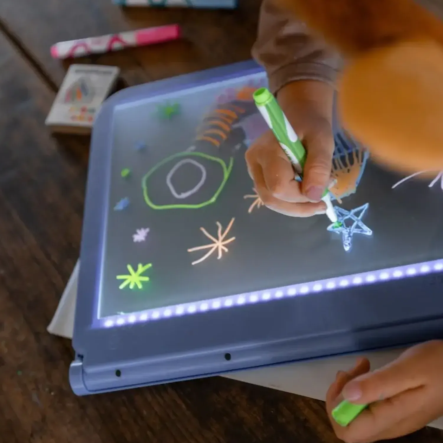Kidywolf Podświetlany tablet do nauki pisania i rysowania KIDYDRAW-PRO - niebieski