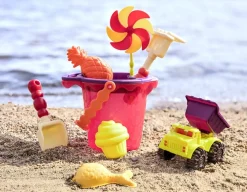 B.Toys Sands Ahoy! – wiaderko z akcesoriami do piasku CZERWONE