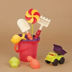 B.Toys Sands Ahoy! – wiaderko z akcesoriami do piasku CZERWONE