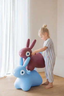 QUUT Skoczek Hoppi Bunny - Burgundy