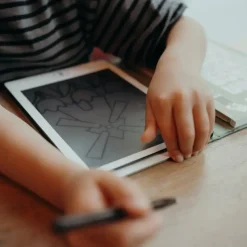 Kidywolf Tablet graficzny z szablonami do rysowania KIDYDRAW-MINI - galaktyka