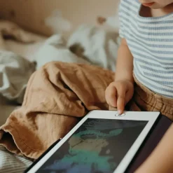 Kidywolf Tablet graficzny z szablonami do rysowania KIDYDRAW-MINI - galaktyka