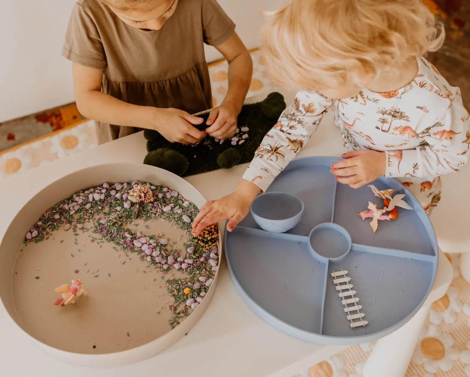 Jellystone Tacka sensoryczna Play Tray 2w1 - Soft Blue
