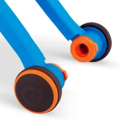 B.Toys Walk 'n’ Play– muzyczny chodzik-pchacz z odpinanym panelem interaktywnym