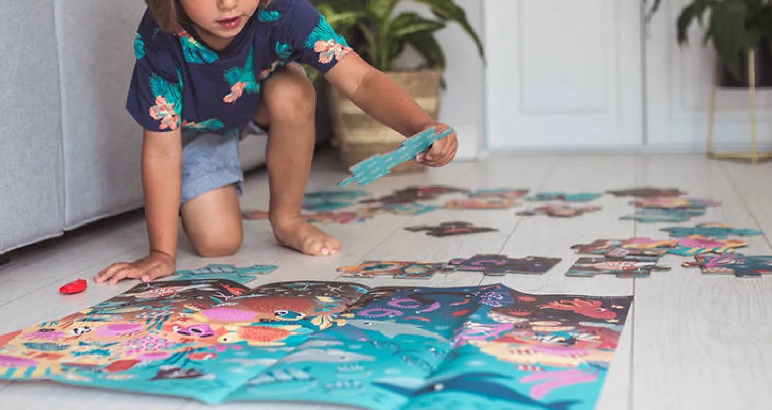 Janod Świecące puzzle z mini-lampką UV Ocean 24 elementy 3+