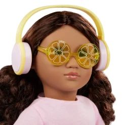 OurGeneration Zestaw ubranek dla lalek - Rollerblades & Lemonade - z wrotkami i słuchawkami